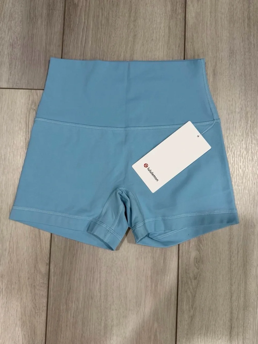 lululemon athletica Women’s Align No Line HR Short 4” in Seaform Color  — Size 6